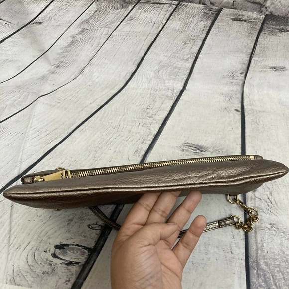 Fossil gold‎ shoulder bag fold over medium New Without Tags 11 X 7 - Picture 11 of 12